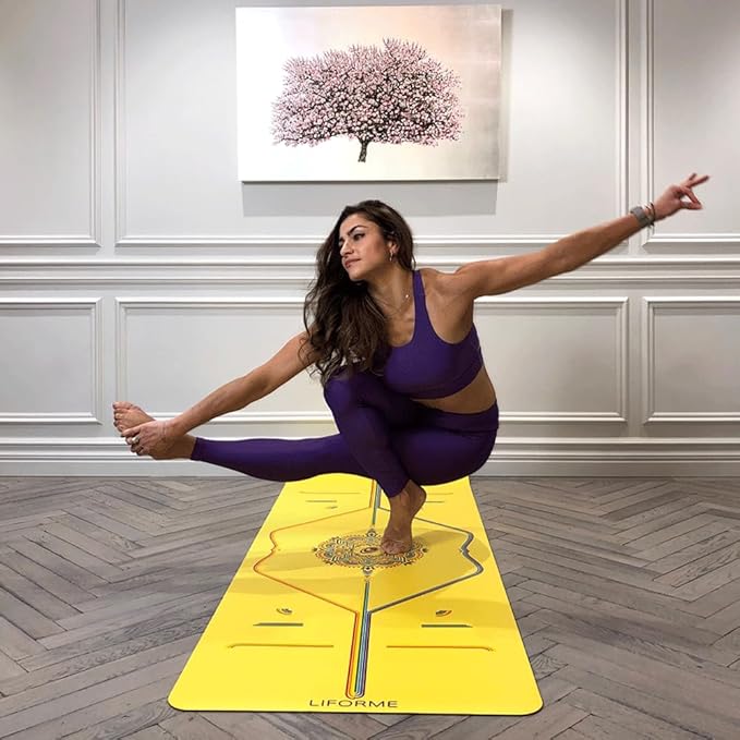 Liforme Travel Yoga mat – Patented Alignment System, Warrior-Like Grip, Non-Slip, Eco-Friendly, Ultra-Lightweight and Sweat Resistant, Made with Natural Rubber