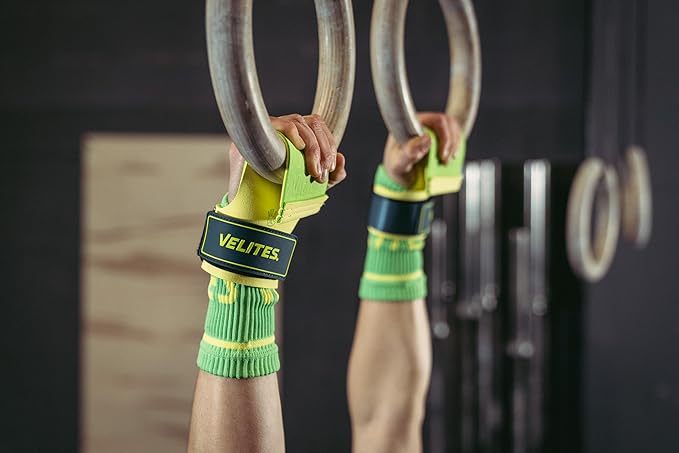 Velites I Quad Pro Handgrips I Professional Cross Training Gloves or Gymnastics I All Surface I Use with Magnesium I Includes Free Bands