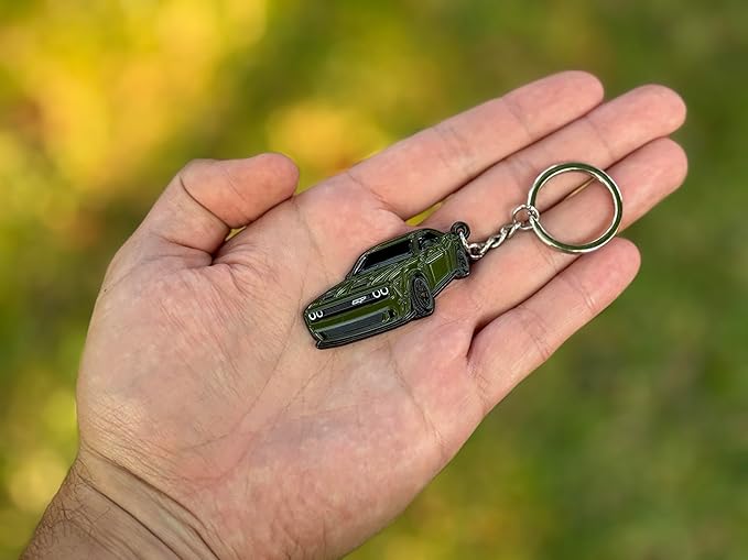 DODGE Challenger Keychain – Officially Licensed Dodge Accessories Key Chain for RT SRT Cool Toy Car Men Gift