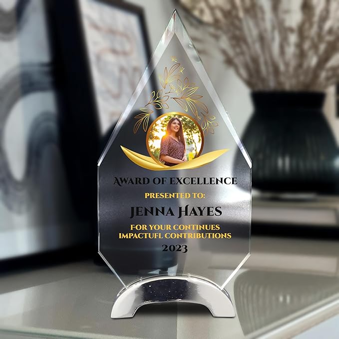 9 1/4" Personalized Glass Plaque for Awards and Trophies, Custom Award for Employee of the Month, Retirement, Leadership and Appreciation Gift P (Design 1)