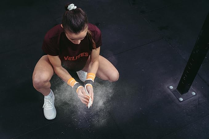 Velites I Quad Pro Handgrips I Professional Cross Training Gloves or Gymnastics I All Surface I Use with Magnesium I Includes Free Bands