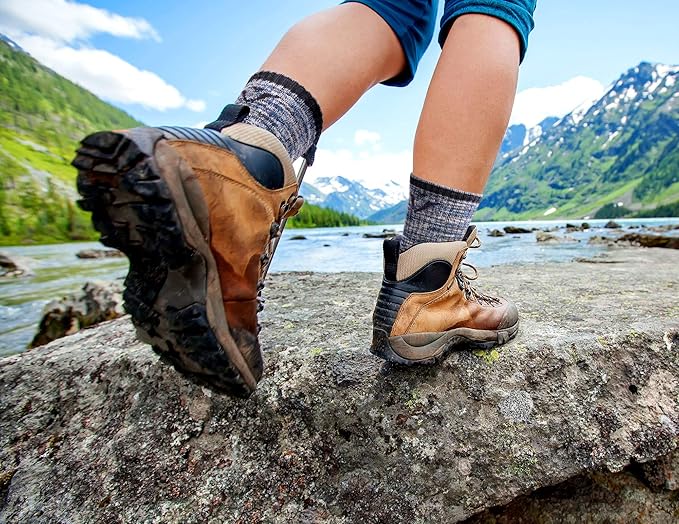 FEIDEER Men's Hiking Walking Socks, Multi-pack Wicking Cushioned Outdoor Recreation Cotton Quarter Crew Socks